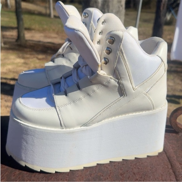 Women's White Platform Sneakers - Picture 8 of 9